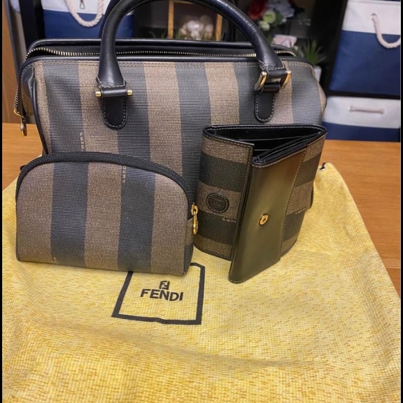 Fendi bag - Picture 2 of 4